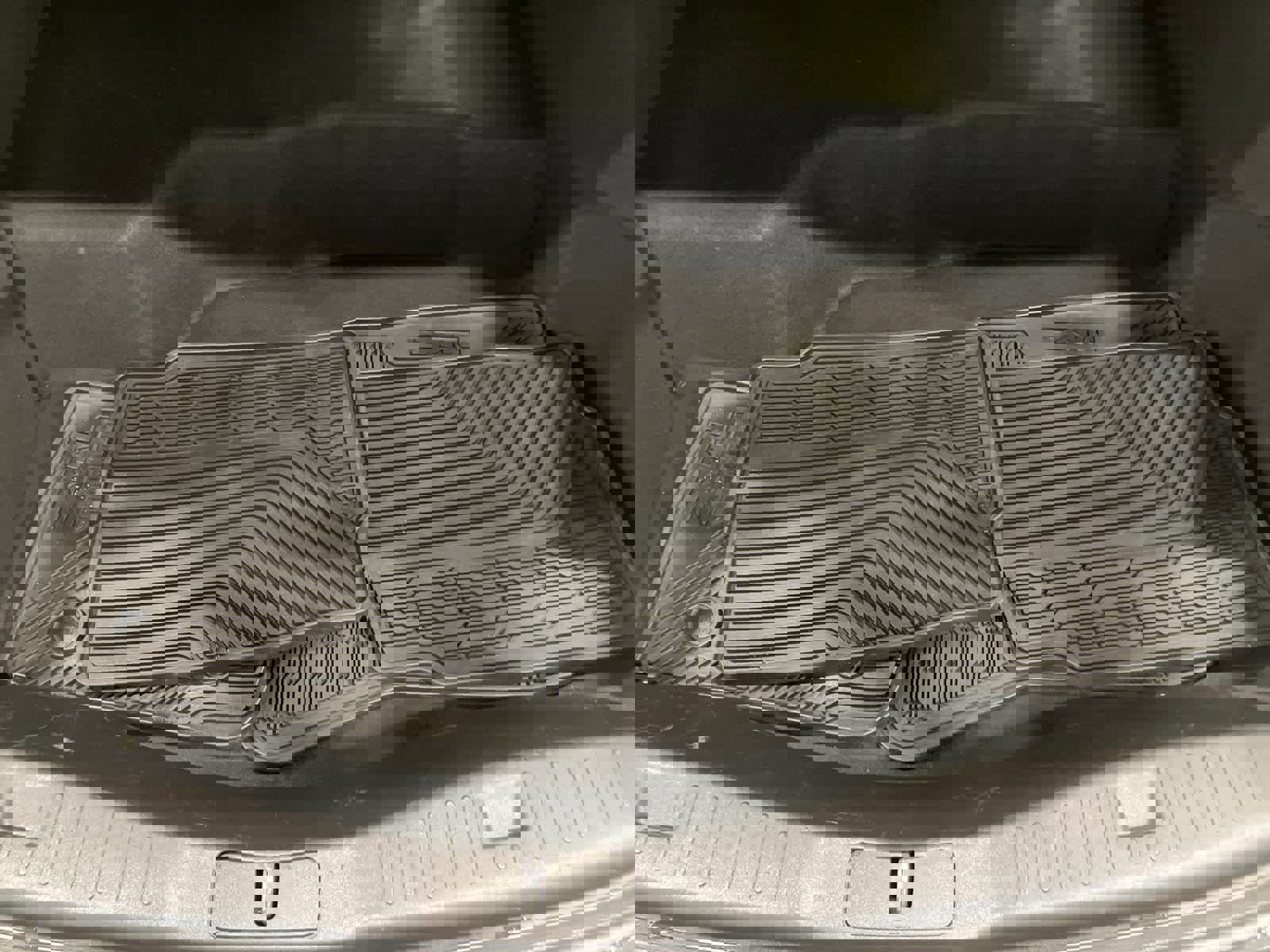 Used 2015 Lincoln MKZ Hybrid w/ Equipment Group 202A Reserve image 31