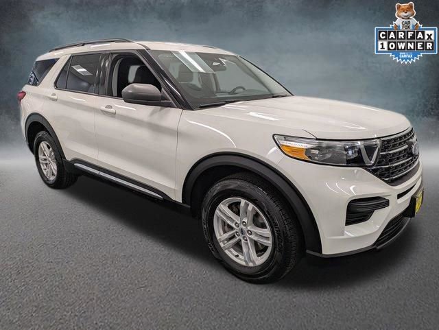 Certified 2023 Ford Explorer XLT image 3