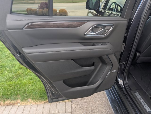 Used 2024 Chevrolet Tahoe LT w/ Luxury Package image 13