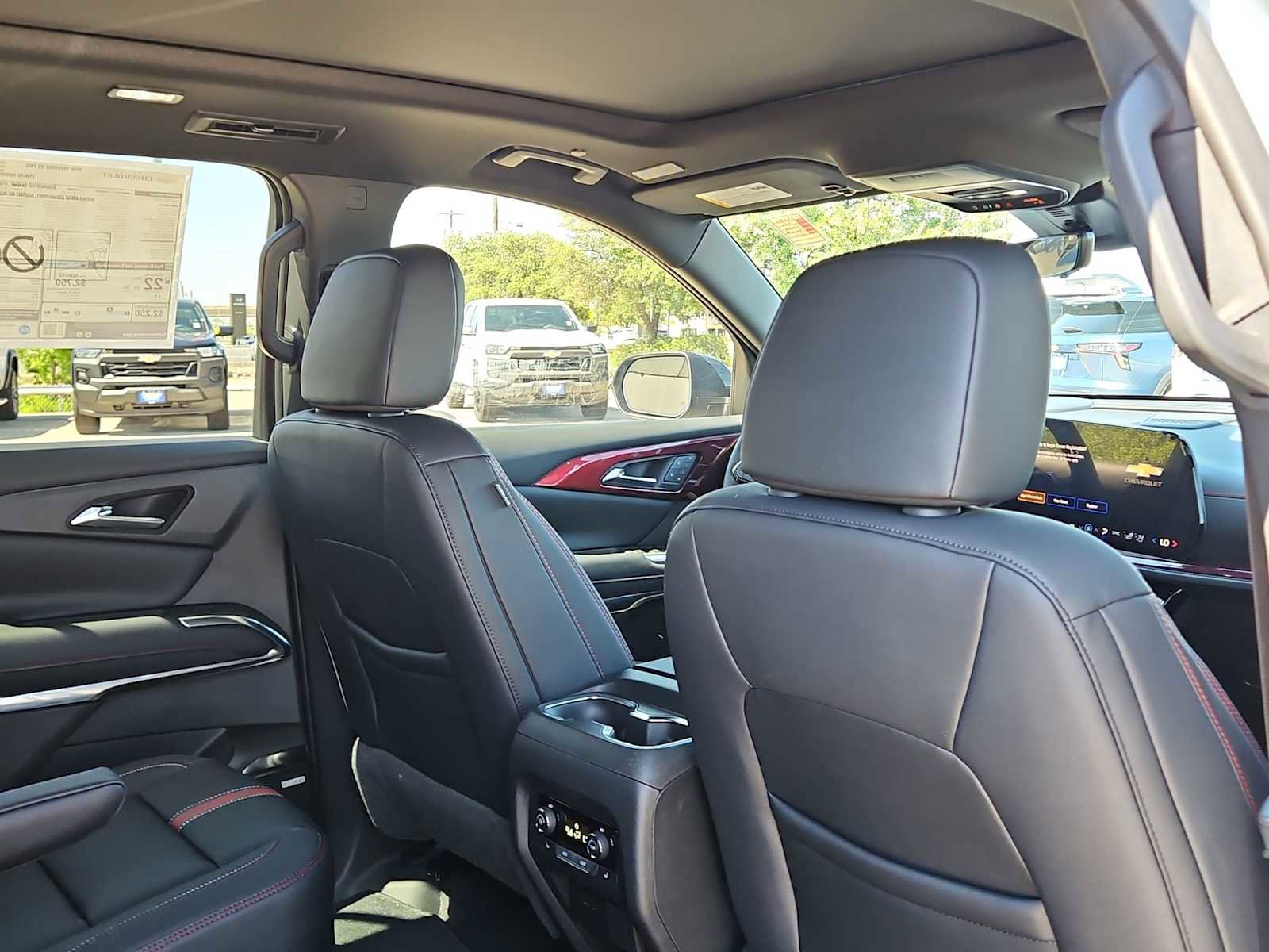 New 2026 Chevrolet Traverse RS image 17