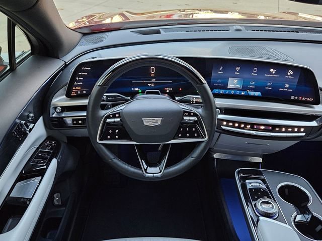 Certified 2024 Cadillac Lyriq Luxury image 11
