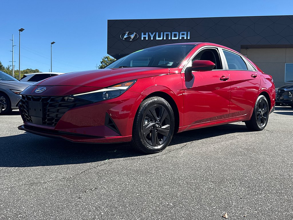 Used 2021 Hyundai Elantra SEL w/ Convenience Package