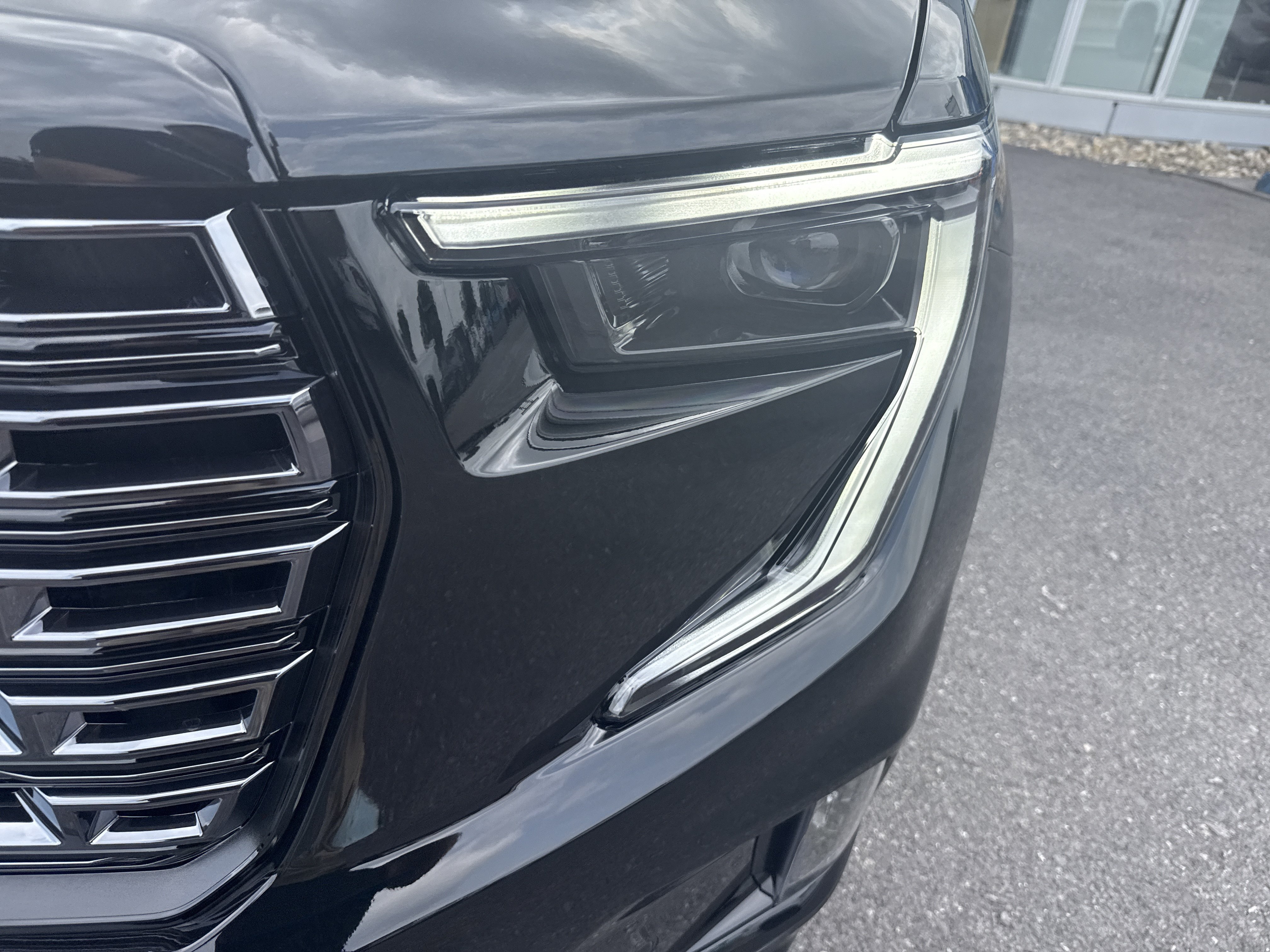 New 2027 GMC Acadia Denali Ultimate AWD/4WD image 12