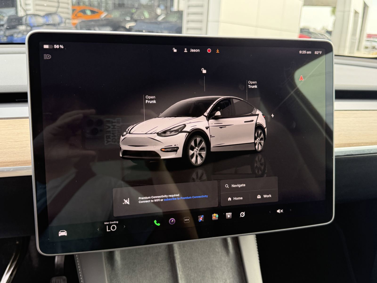 Used 2024 Tesla Model Y Long Range AWD/4WD image 23