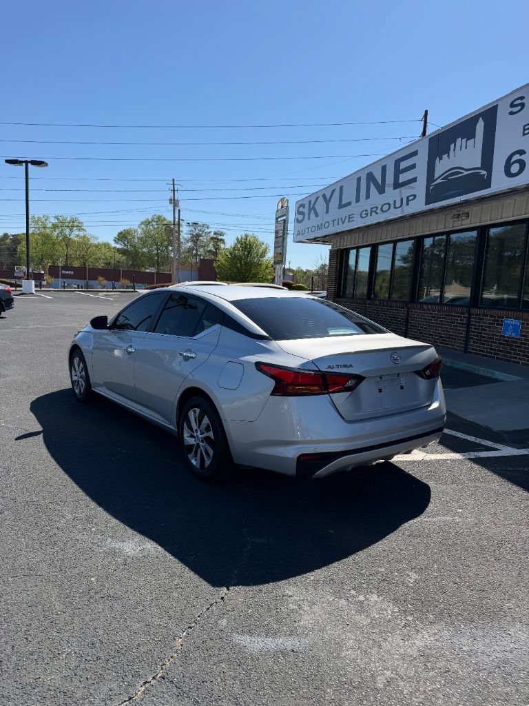 Used 2024 Nissan Altima 2.5 S FWD image 7