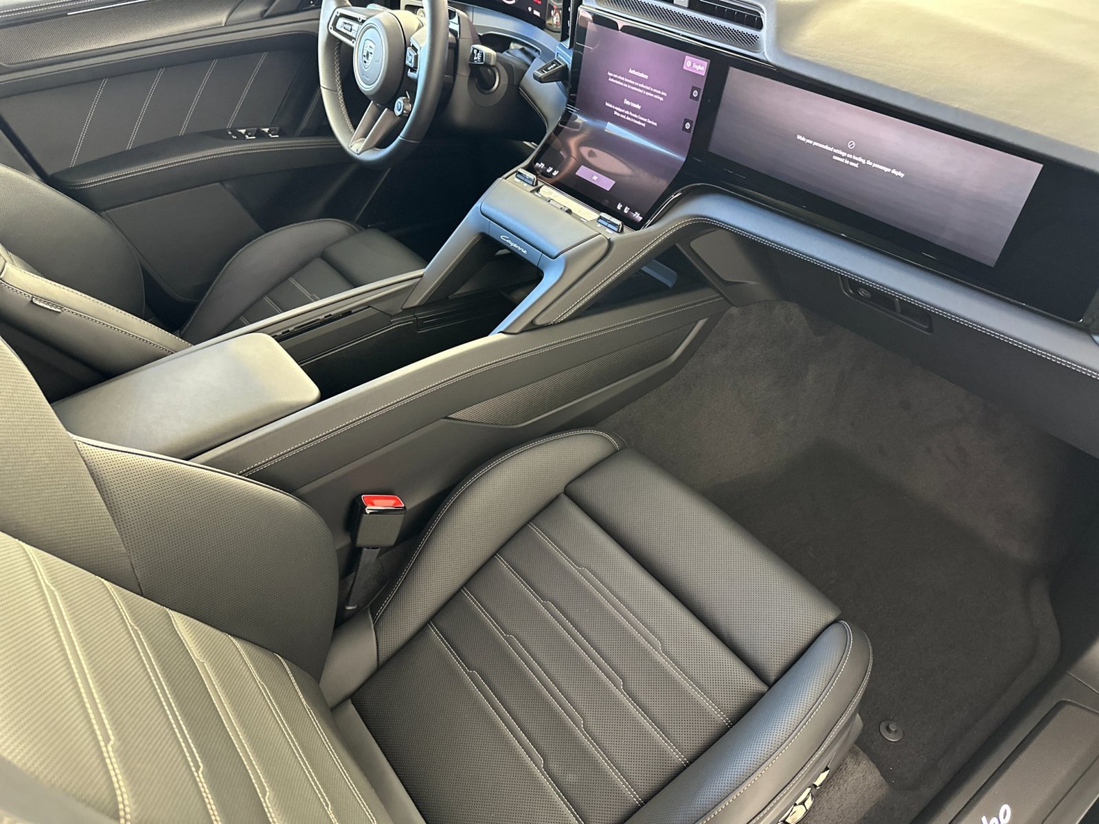 New 2026 Porsche Cayenne Turbo AWD/4WD image 18