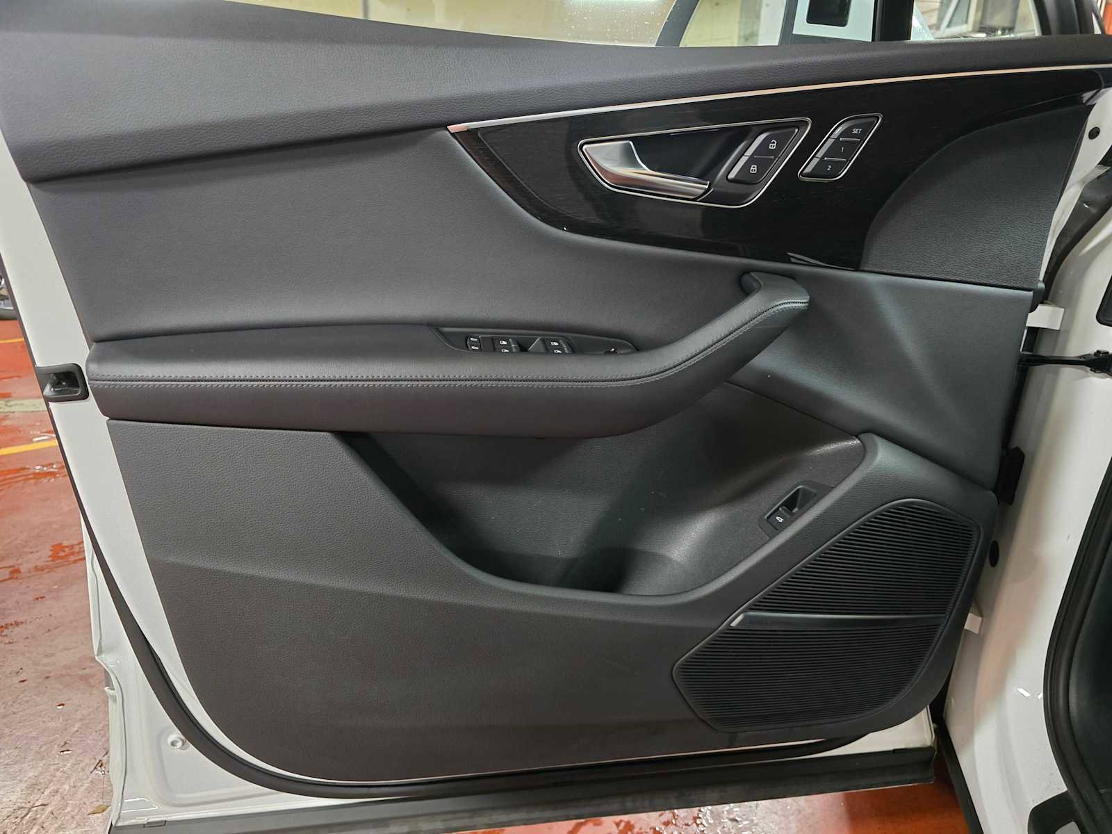 Used 2023 Audi Q7 3.0T Premium Plus image 23