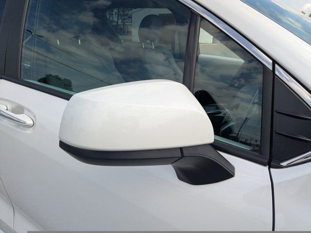 Used 2025 Toyota Sienna XLE w/ XLE Plus Package FWD image 12