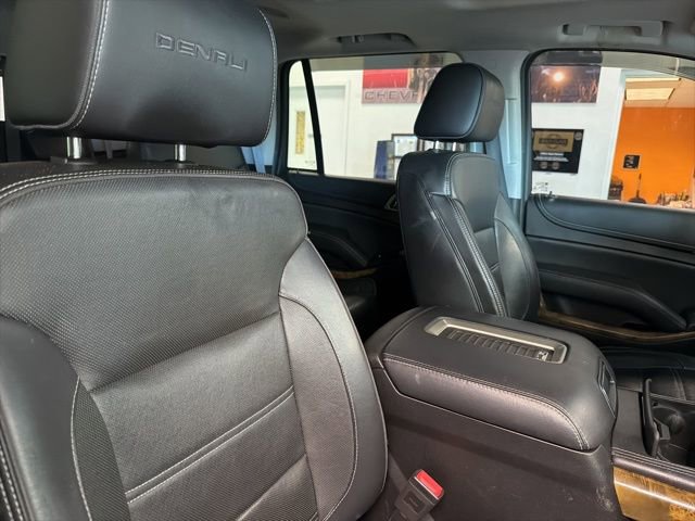 Used 2017 GMC Yukon Denali w/ Open Road Package image 34