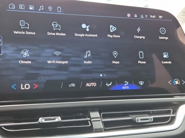 Used 2025 Chevrolet Equinox EV LT image 13