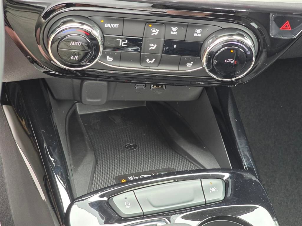 New 2026 Chevrolet Trax ACTIV w/ Sunroof Package image 16