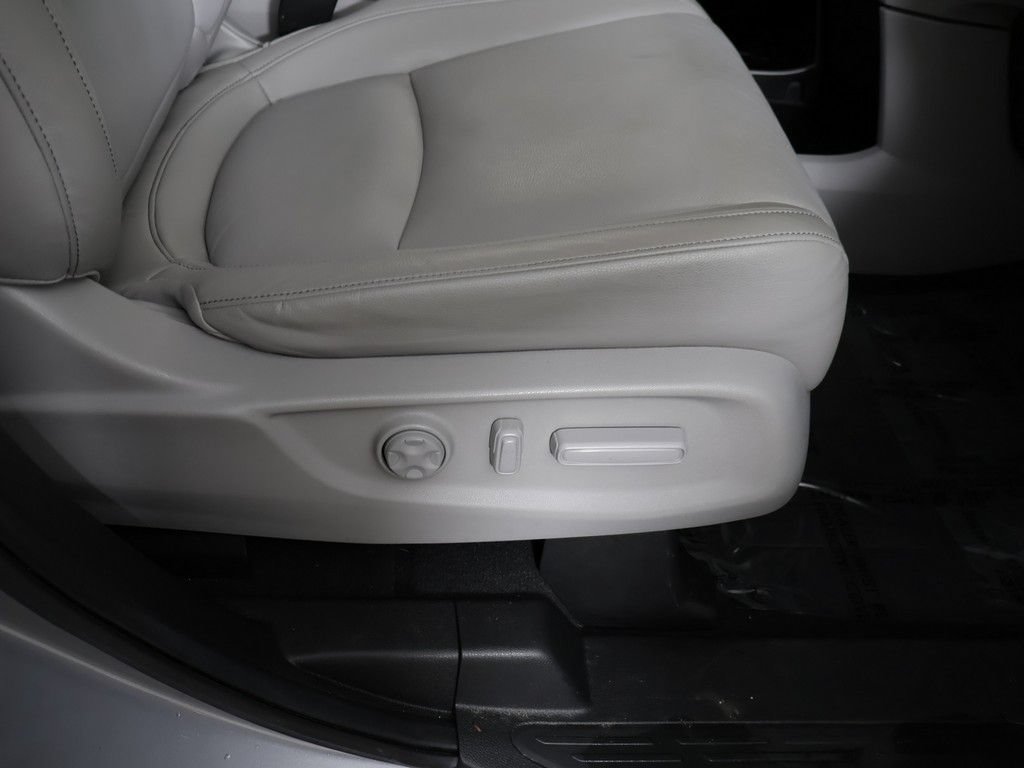 Used 2024 Honda Odyssey EX-L image 32