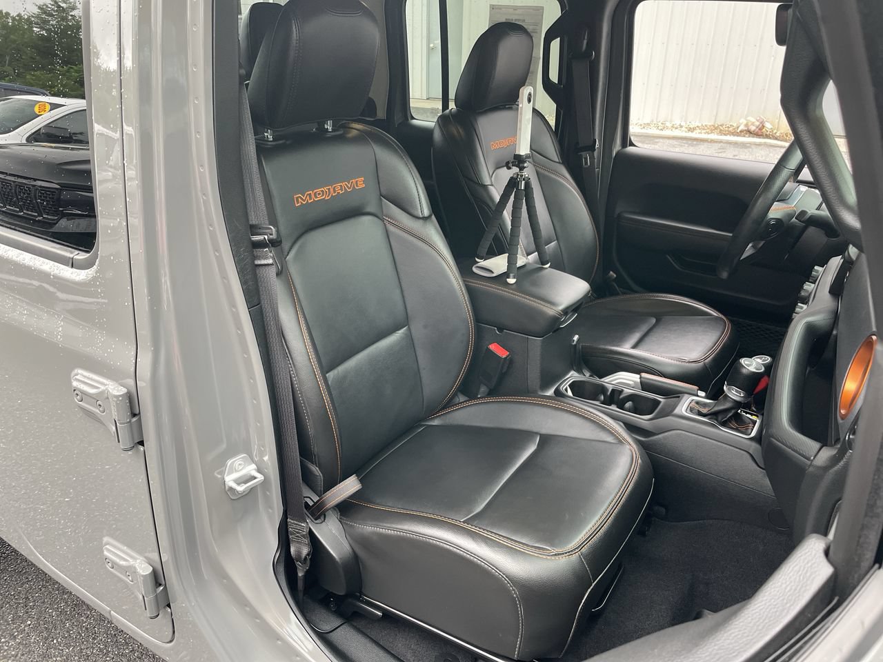 Used 2021 Jeep Gladiator Mojave AWD/4WD image 40
