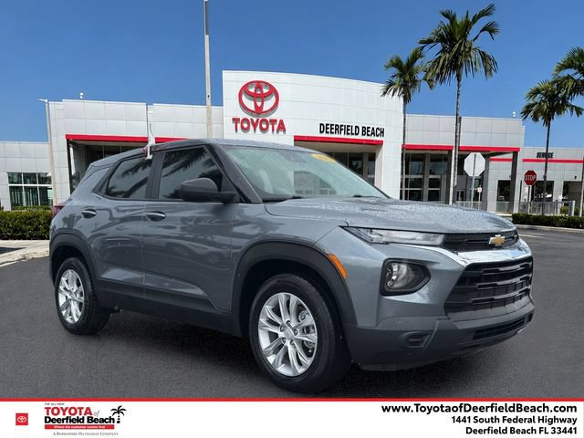 Used 2021 Chevrolet TrailBlazer LS FWD image 1