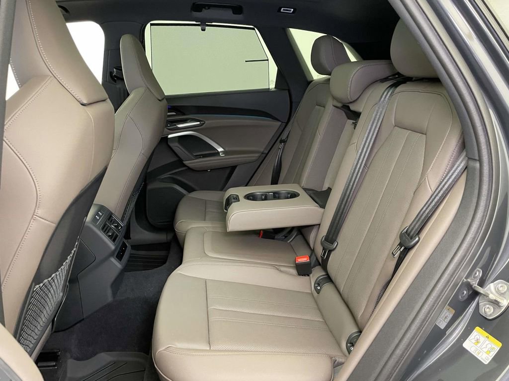 New 2025 Audi Q5 Premium Plus AWD/4WD image 18