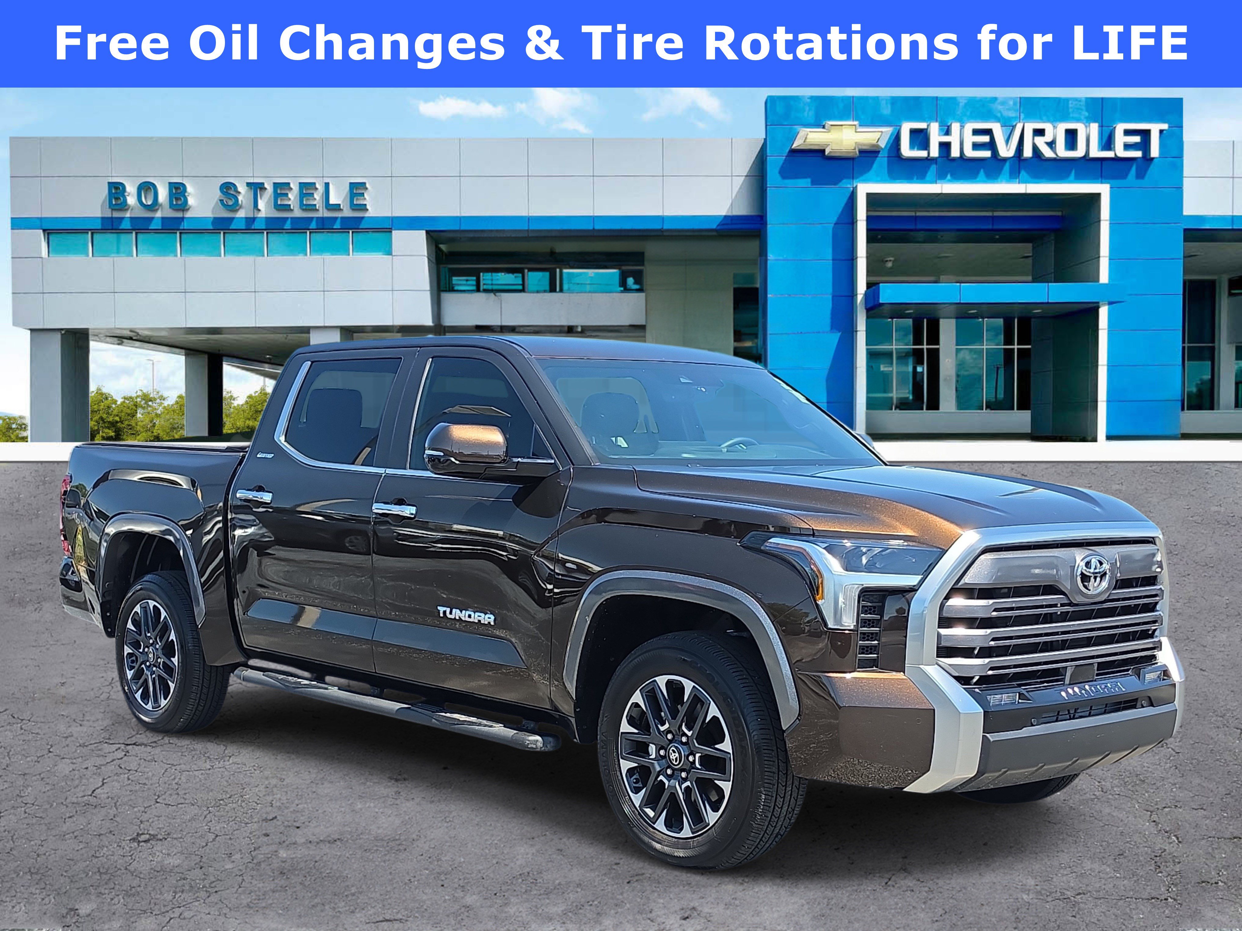Used 2025 Toyota Tundra Limited AWD/4WD image 1