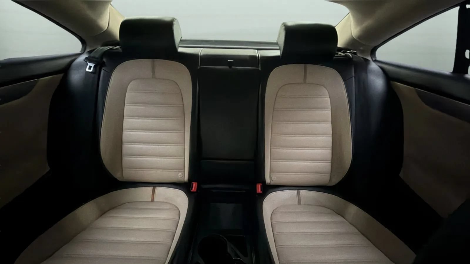 Used 2010 Volkswagen CC Sport FWD image 16