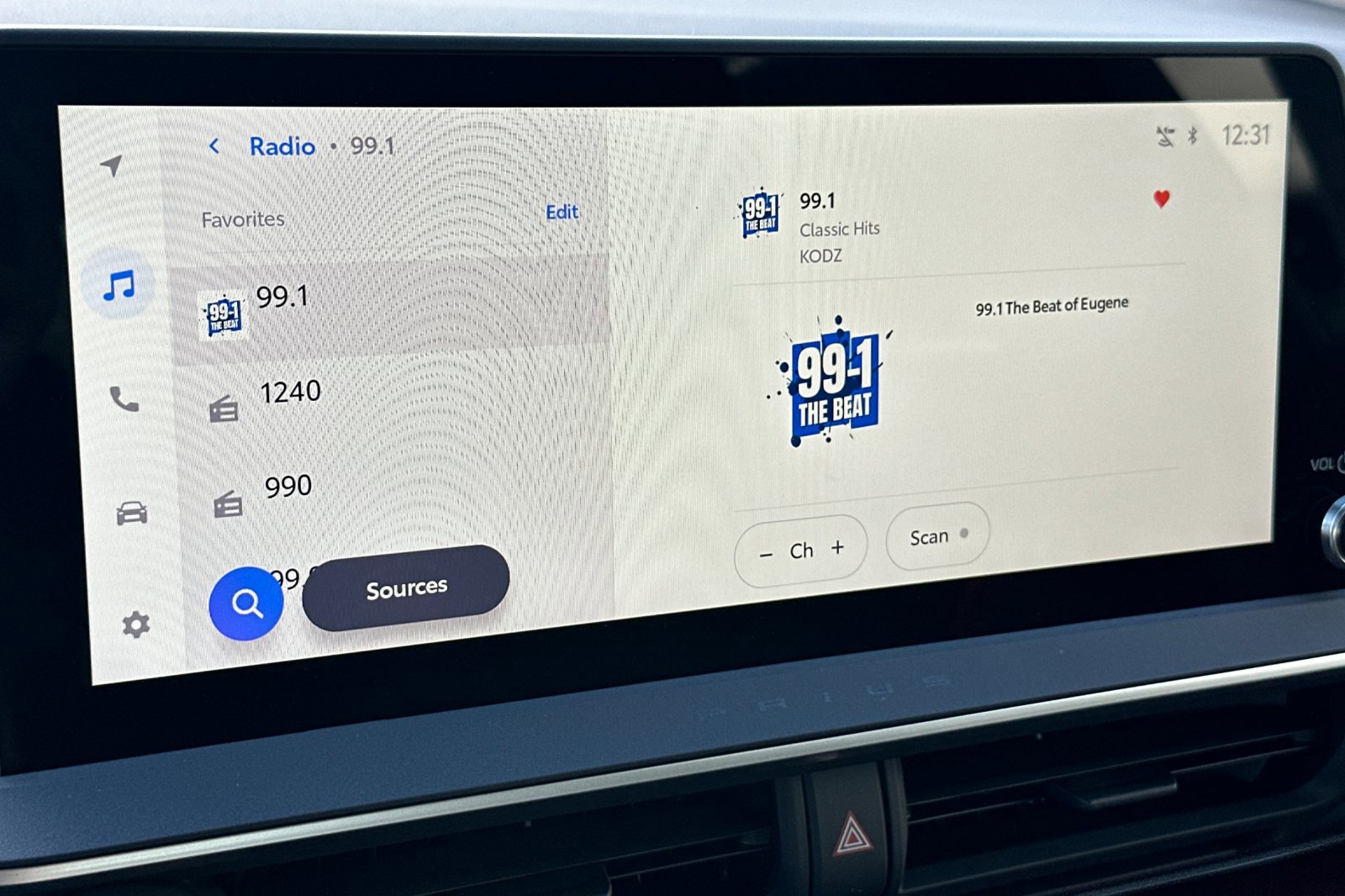 New 2026 Toyota Prius Plug-In Hybrid image 15