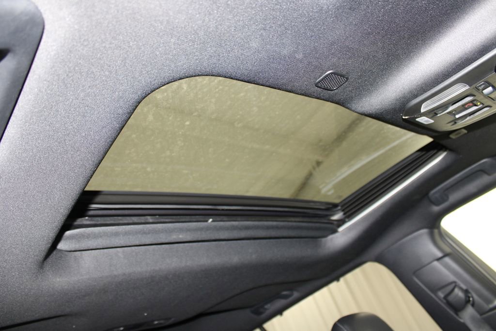 Used 2025 Toyota Highlander XSE image 26