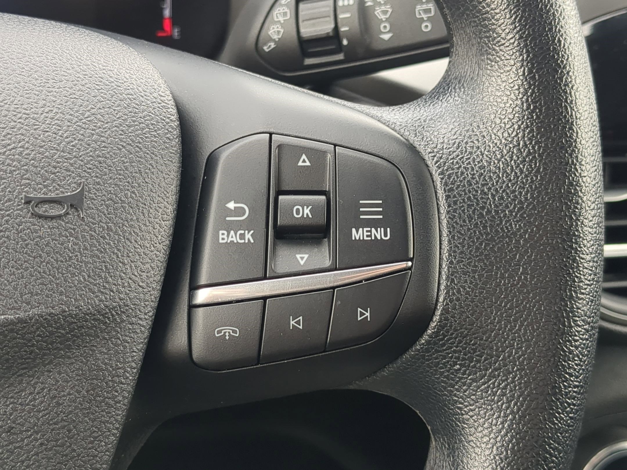 Used 2025 Ford Escape Active image 18