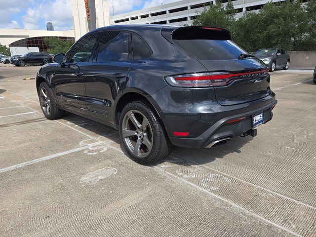 Used 2025 Porsche Macan Turbo AWD/4WD image 7
