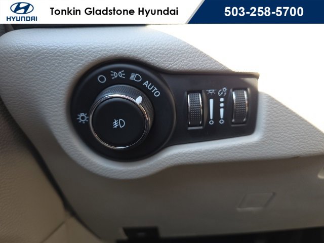 Used 2023 Chrysler Pacifica Limited image 12