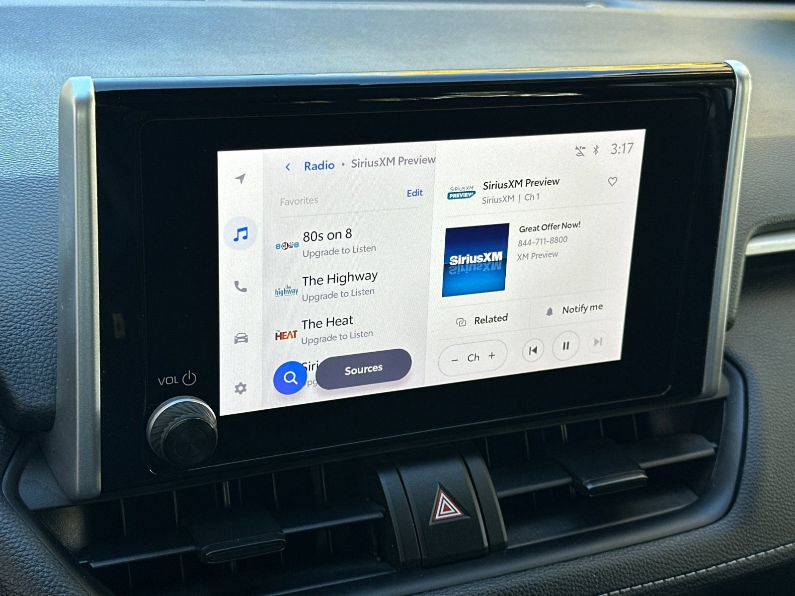 Used 2024 Toyota RAV4 XLE image 21