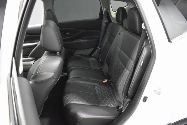 Certified 2024 Nissan Murano Platinum w/ Cargo Package image 32
