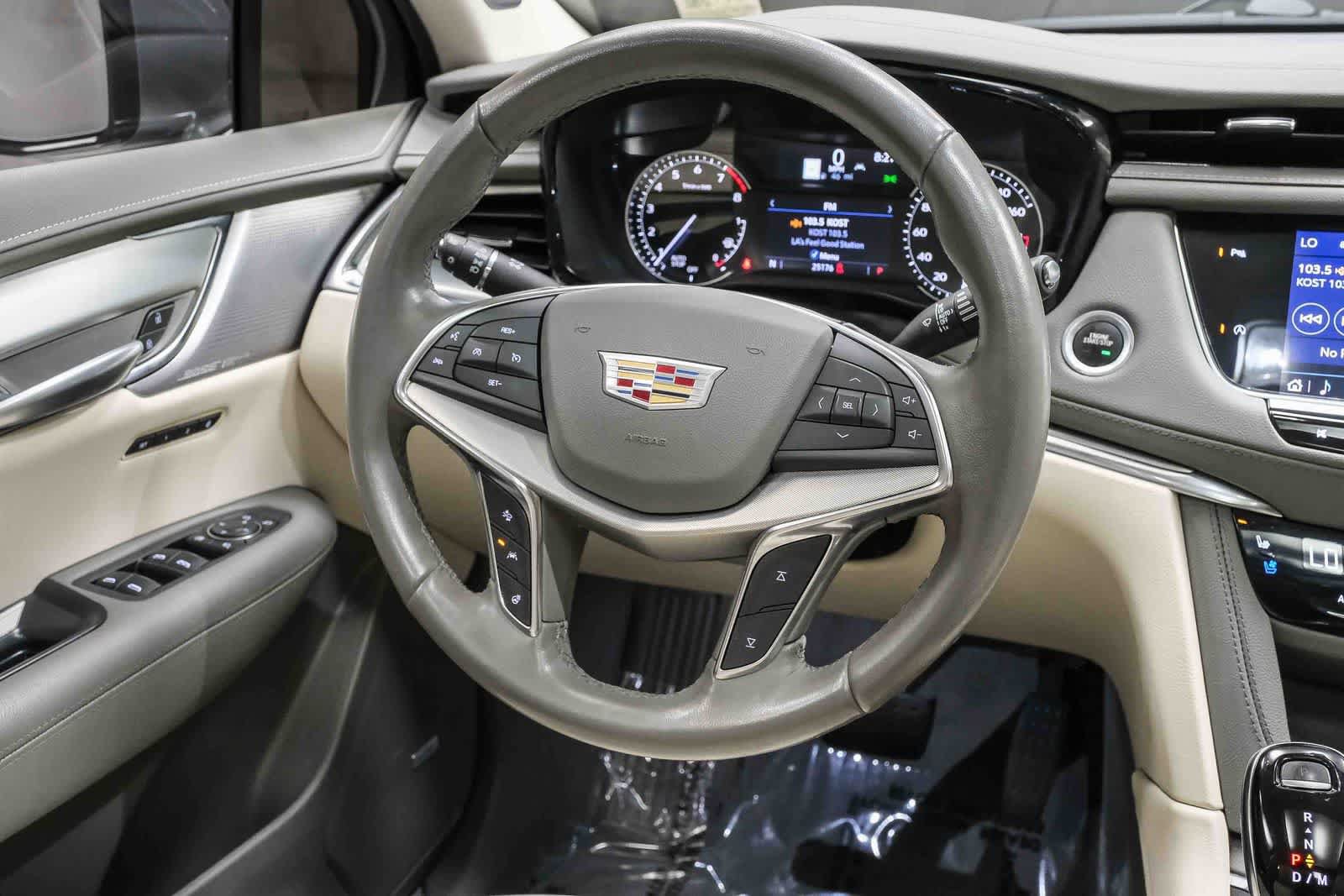 Used 2022 Cadillac XT5 Premium Luxury FWD image 19