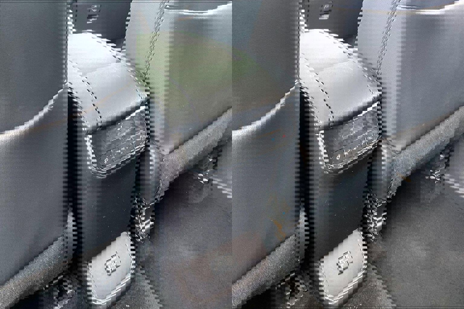 Used 2025 Toyota Highlander XSE image 41