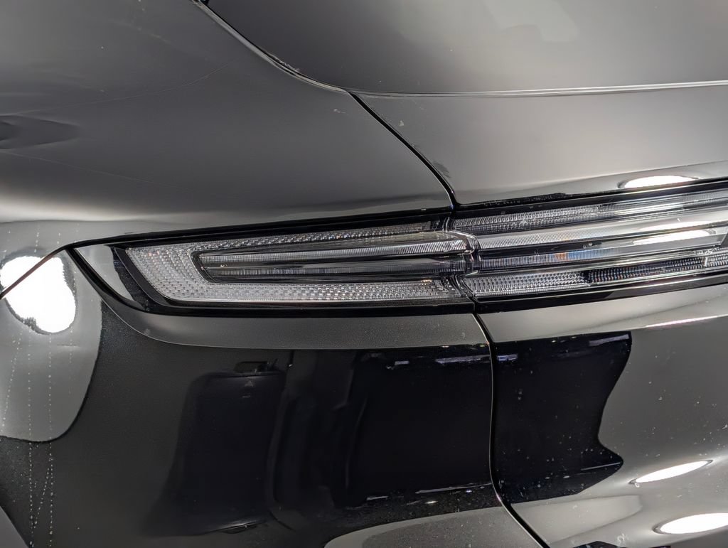 New 2026 Porsche Cayenne AWD/4WD image 16