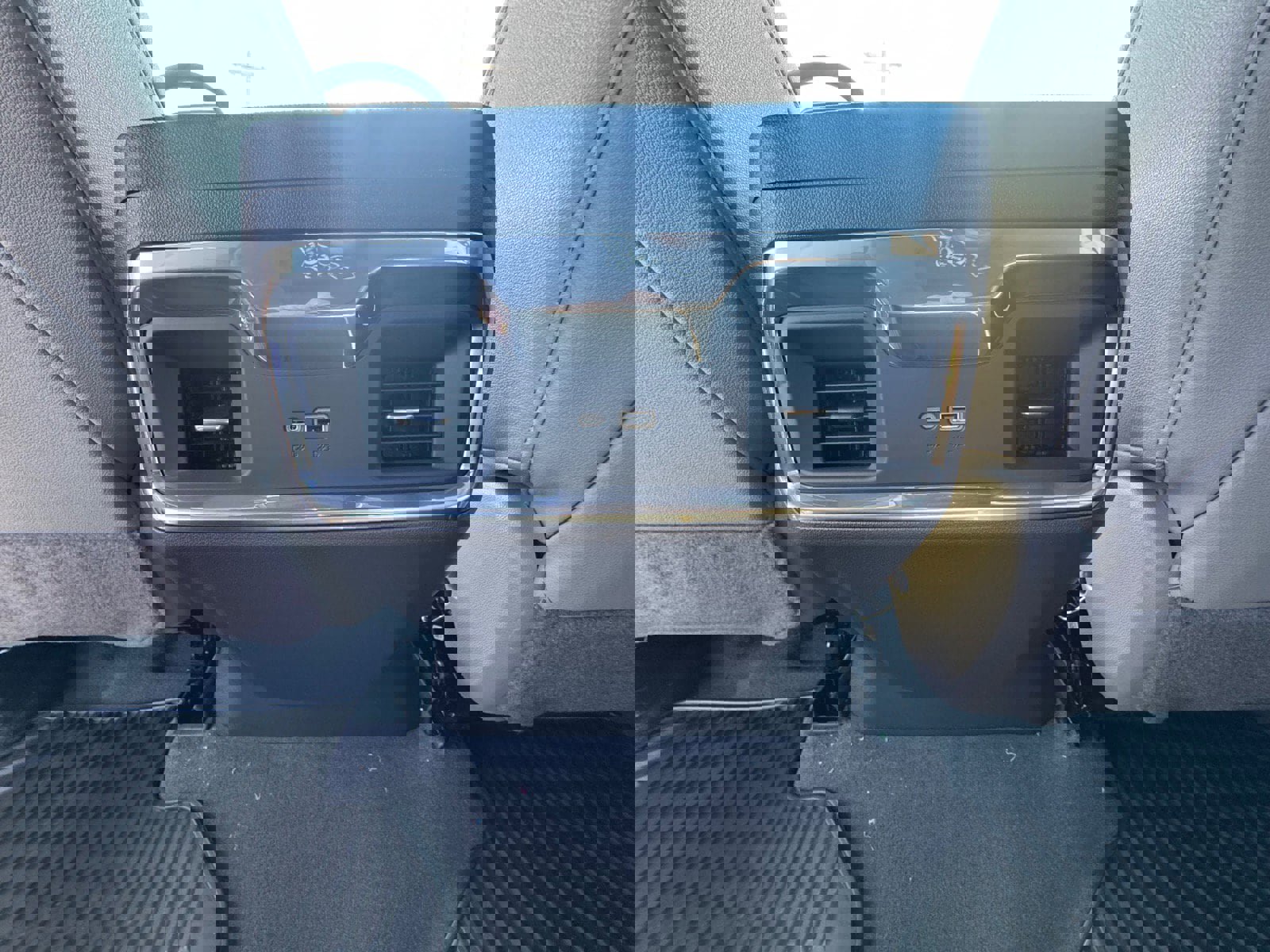 New 2026 Chevrolet Silverado 1500 LTZ w/ Max Trailering Package image 15