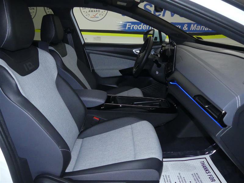 Used 2023 Volkswagen ID.4 Pro image 8