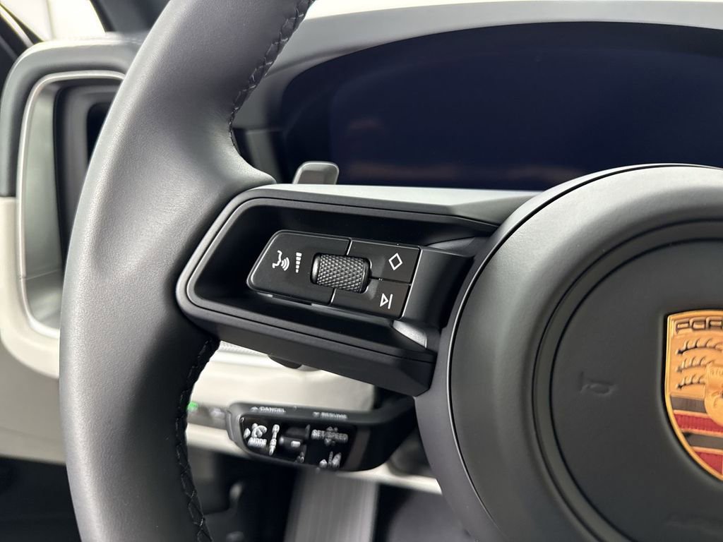 New 2026 Porsche Cayenne image 36