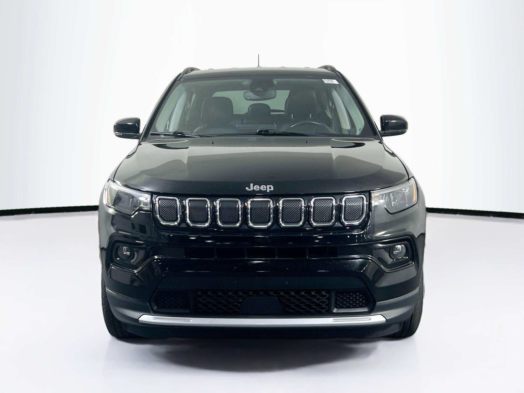 Used 2022 Jeep Compass Limited image 2
