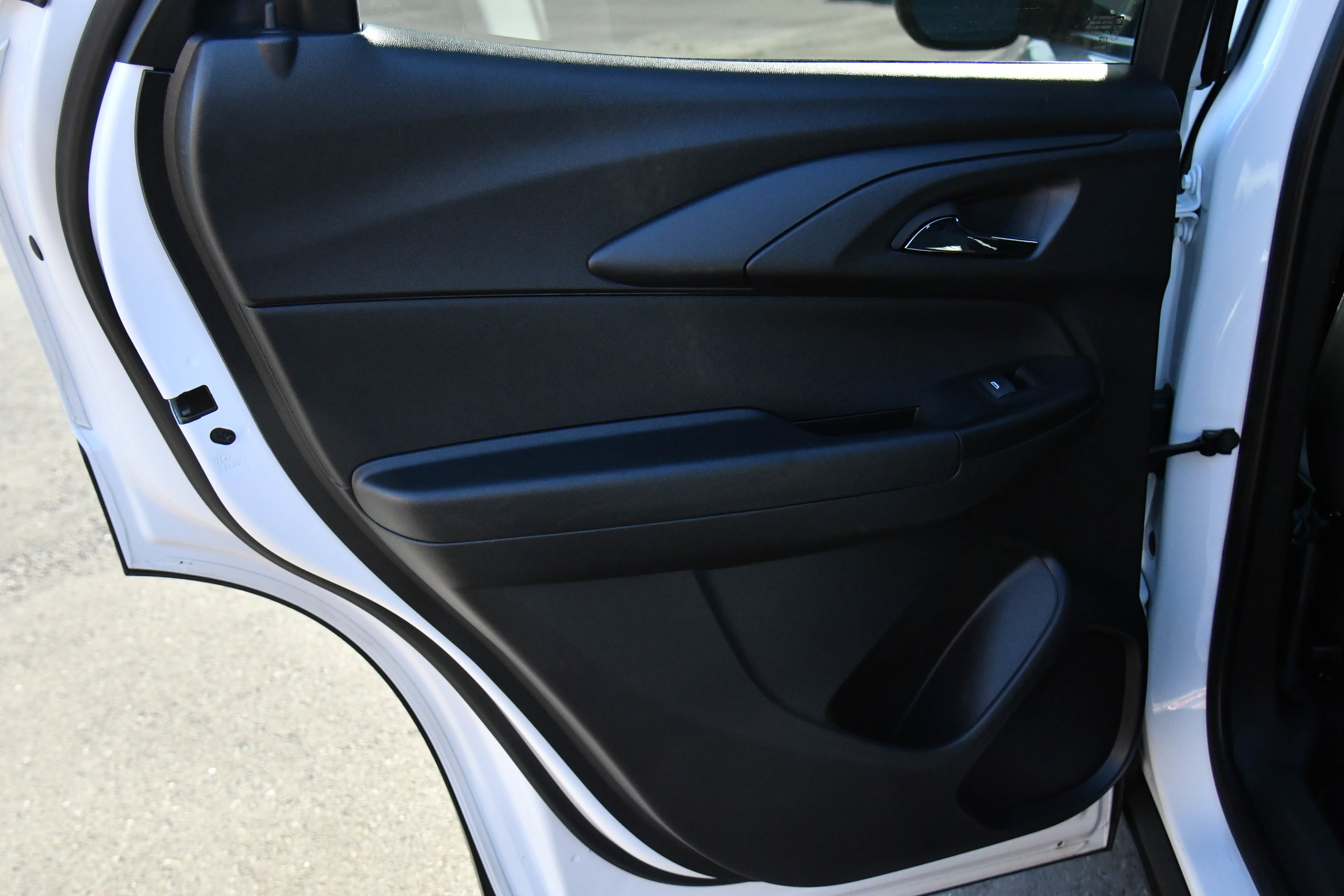 Used 2023 Chevrolet TrailBlazer RS w/ Convenience Package image 32