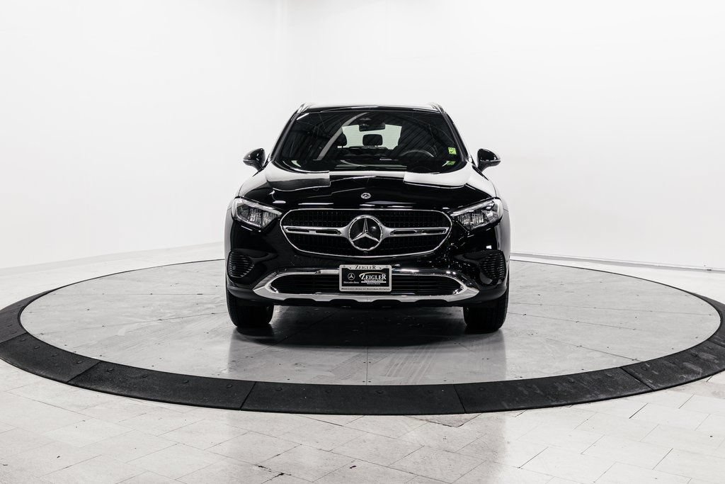 Used 2026 Mercedes-Benz GLC 300 4MATIC image 2