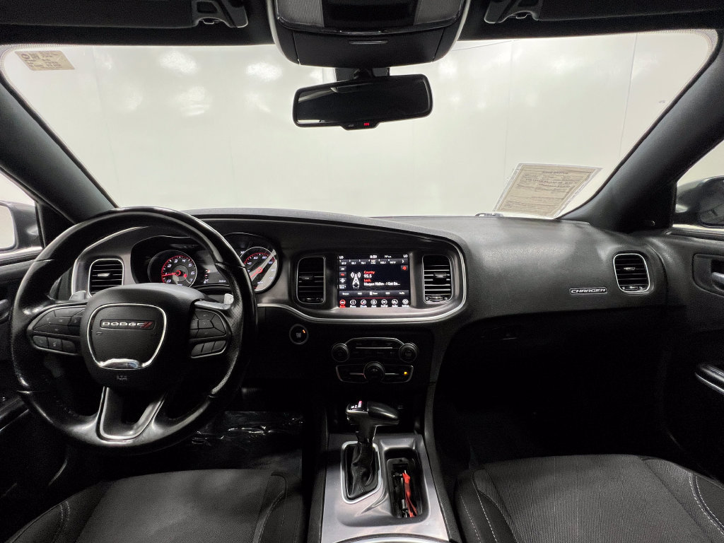 Used 2022 Dodge Charger SXT AWD/4WD image 18