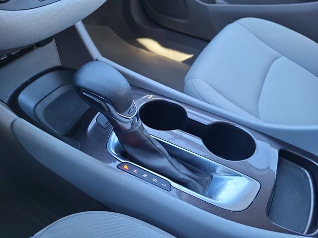 Used 2022 Chevrolet Malibu LS FWD image 30