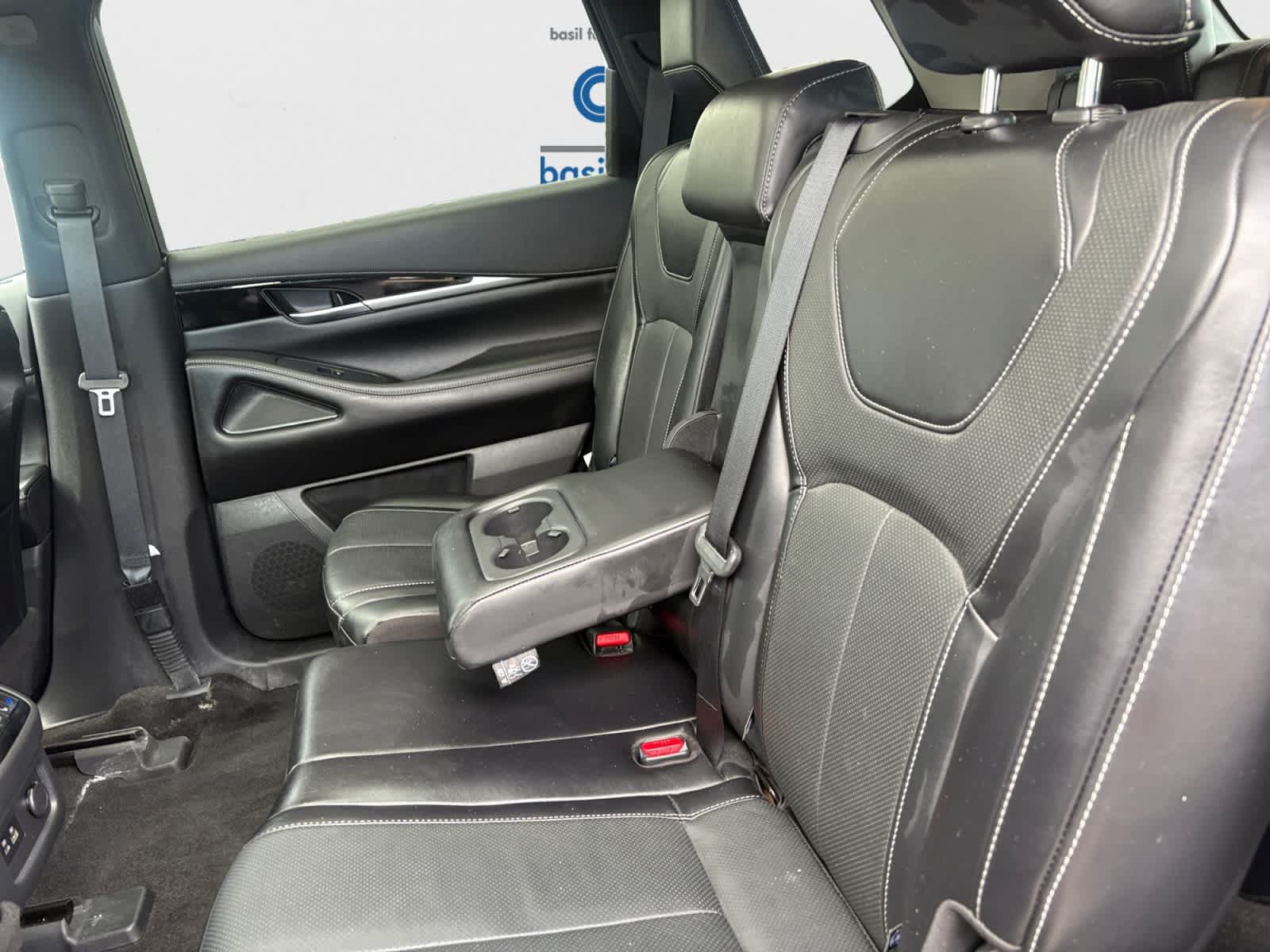 Used 2023 INFINITI QX60 Pure AWD/4WD image 18