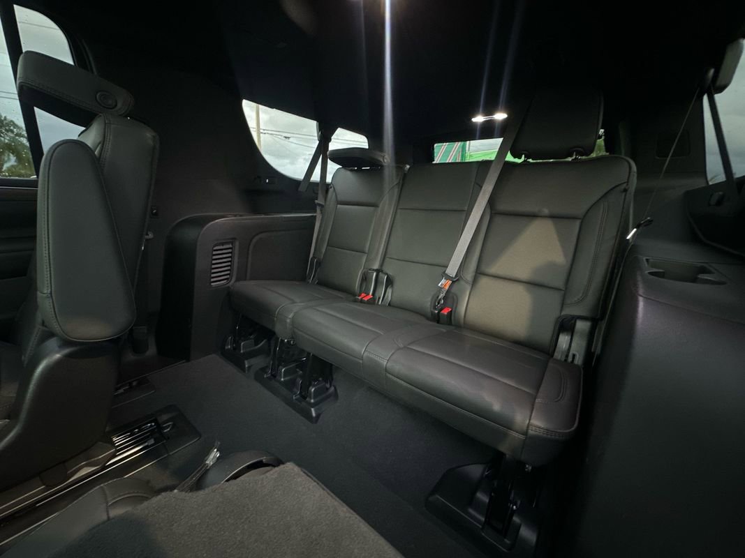 Used 2023 Chevrolet Suburban High Country w/ Premium Package 2 image 31