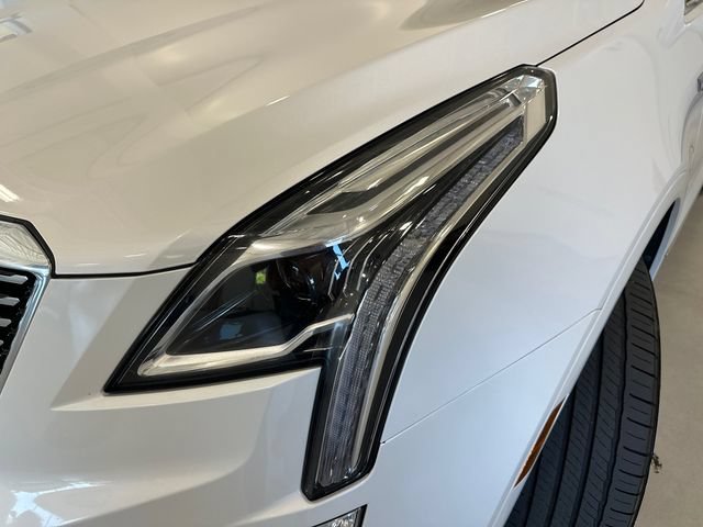Used 2023 Cadillac XT5 Premium Luxury w/ LPO, Floor Liner Package AWD/4WD image 6