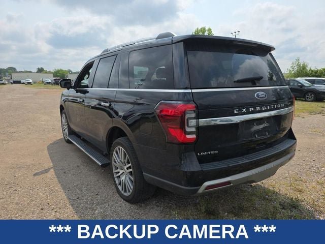 Used 2023 Ford Expedition Limited AWD/4WD image 3