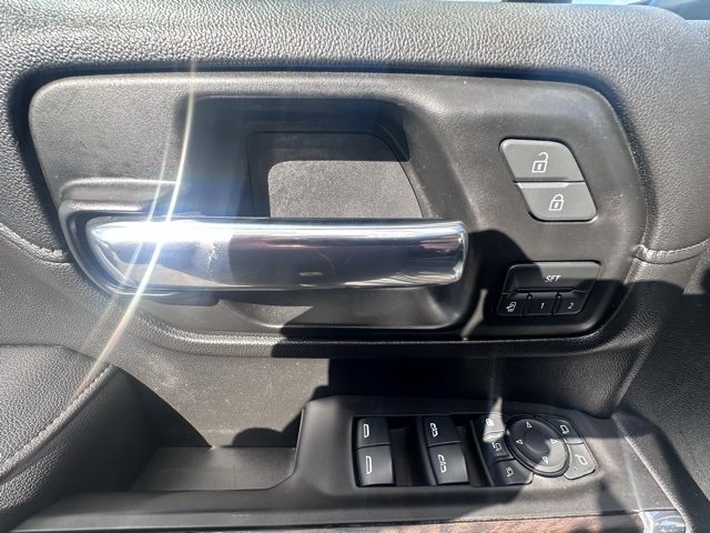 Used 2021 GMC Sierra 2500 SLT w/ SLT Preferred Package image 10