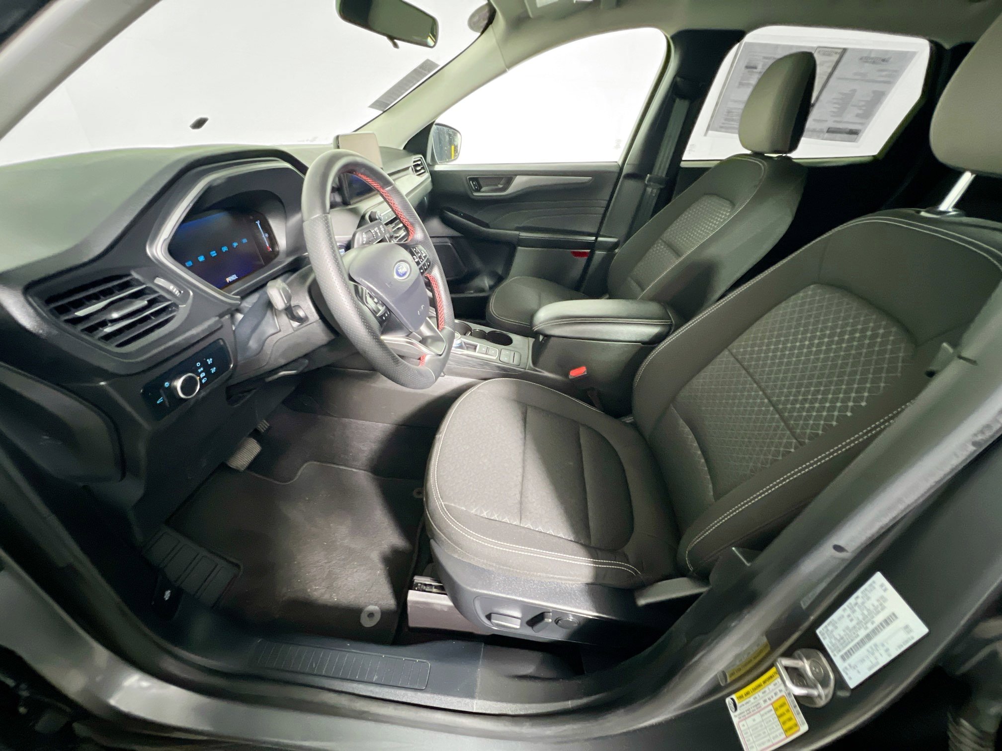 Used 2024 Ford Escape Active image 14