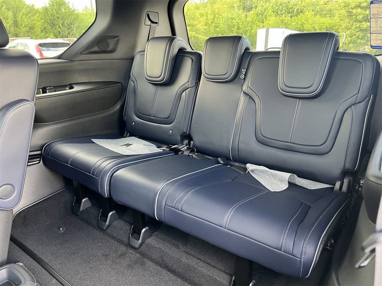 New 2026 INFINITI QX80 4WD w/ Sport Exterior Package image 28