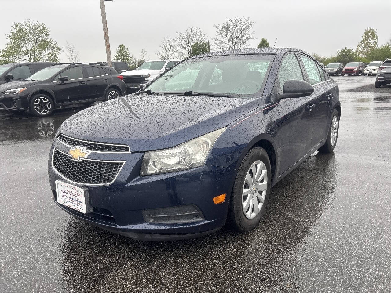 Used 2011 Chevrolet Cruze LS FWD image 2
