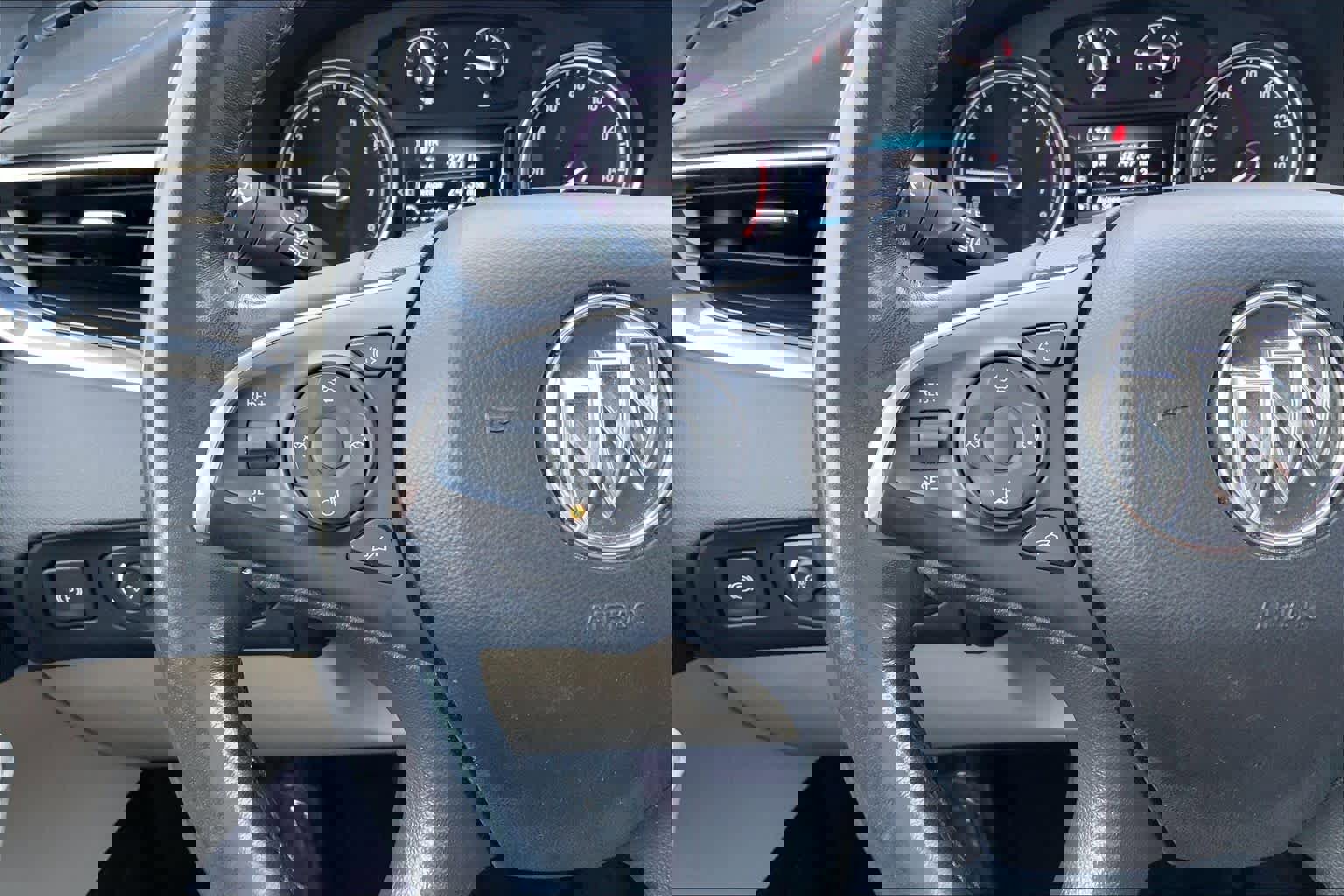 Used 2019 Buick Enclave Premium w/ Experience Buick Package image 22