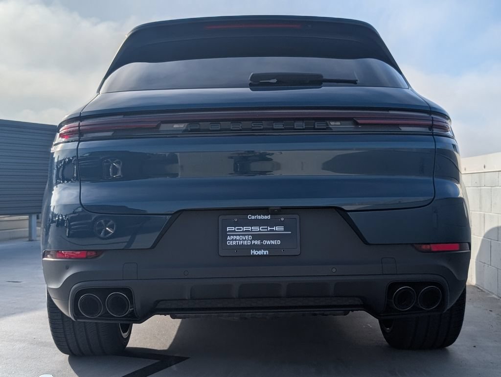 Certified 2025 Porsche Cayenne AWD/4WD image 10