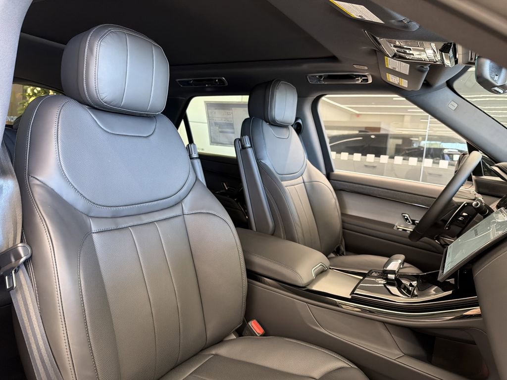 New 2026 Land Rover Range Rover Sport Dynamic SE image 15